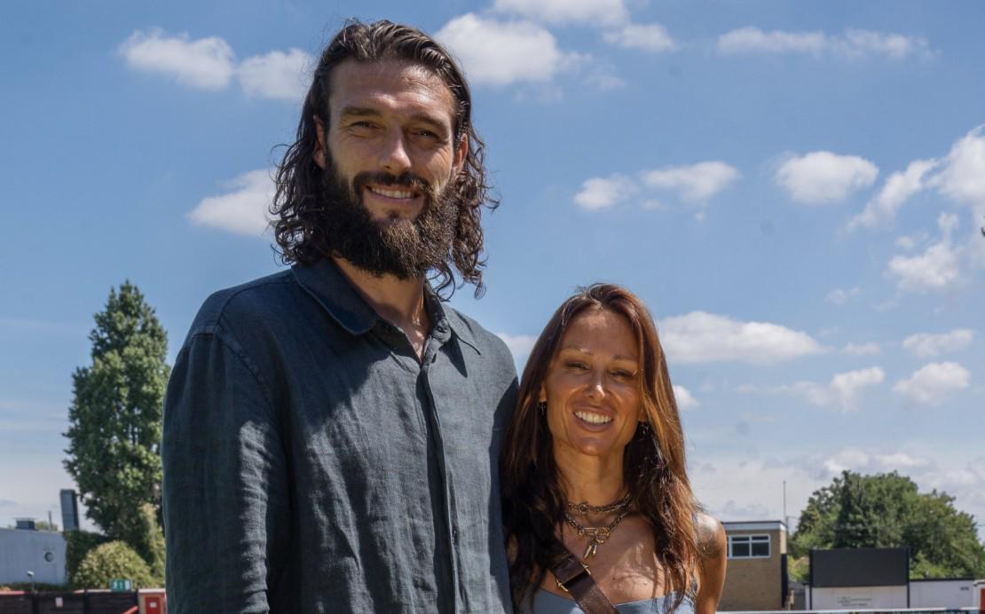 英雄联盟世界赛-太阳报：因误会分手后，安迪-卡罗尔已经与女友重归于好