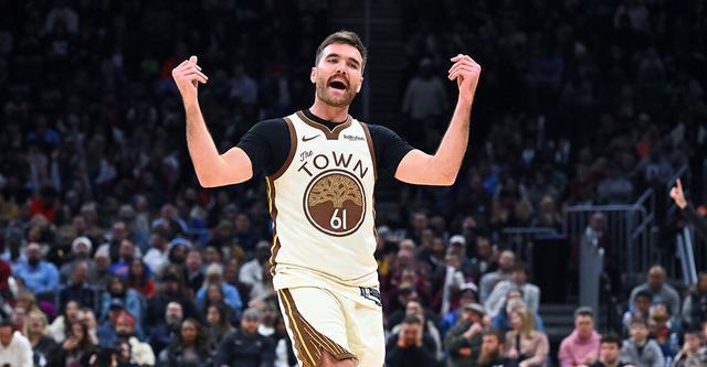 总决赛直播-科尔：斯宾塞是终极竞争者 今晚他把握住了机会