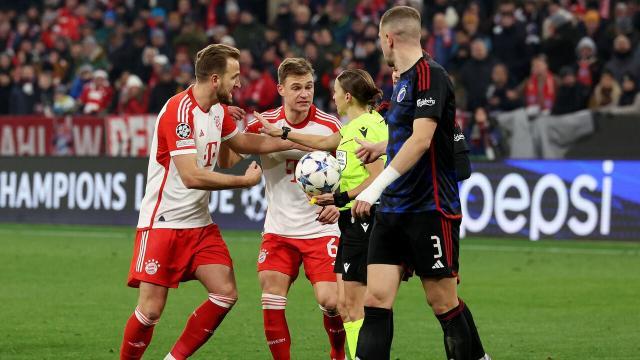 总决赛直播-拜仁在安联的第100场欧战：凯恩“坐牢”，女裁判抢戏