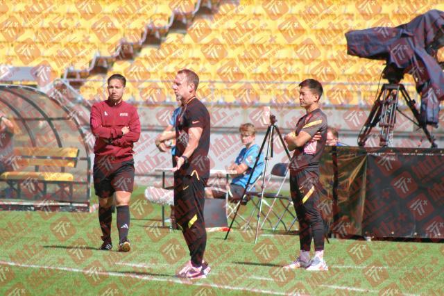 世界赛官网-扬科的“狠”与久帅的“和” 新帅hold不住亚运队？